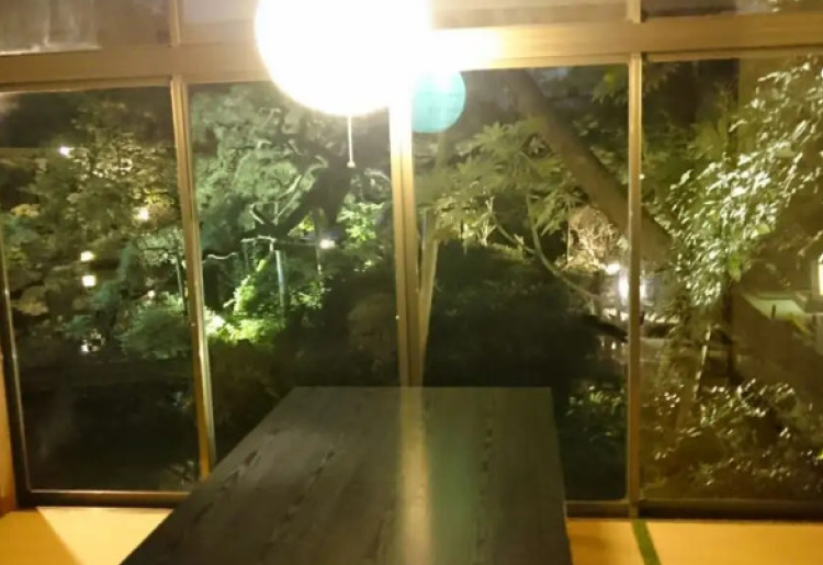 池の間（いけ）