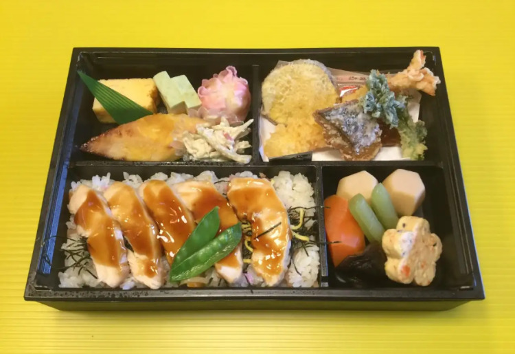 とりちらし弁当